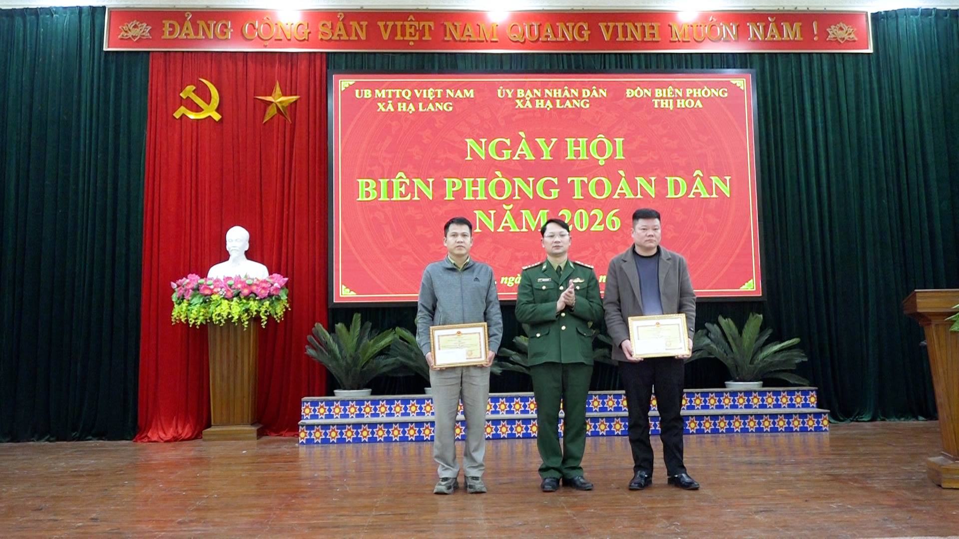 anh tin bai